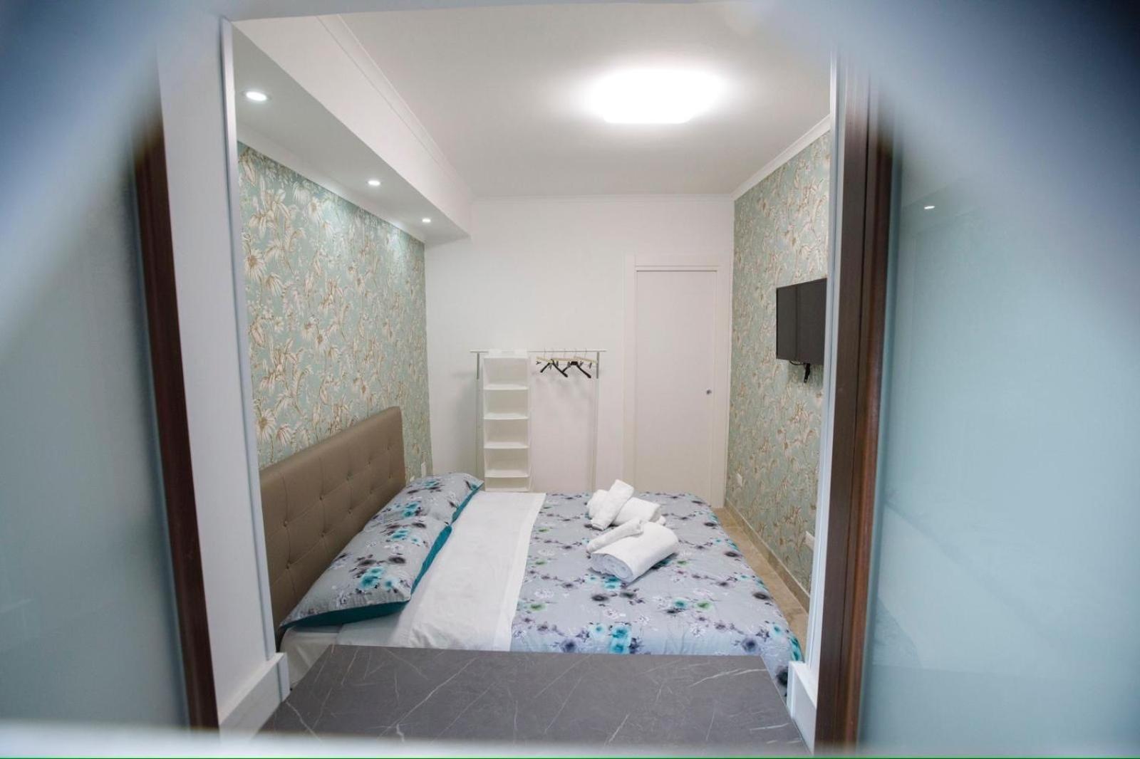 B&B Le Stanze Di Aurora เนเปิลส์ ภายนอก รูปภาพ